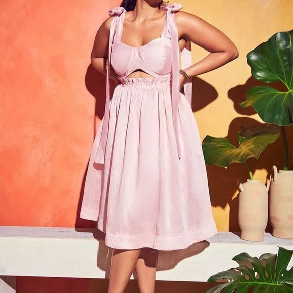 Eloquii Dresses & Skirts - NWT Melissa Mercedes x ELOQUII Fit And Flare
Dramatic Bow Dress Pink size 22